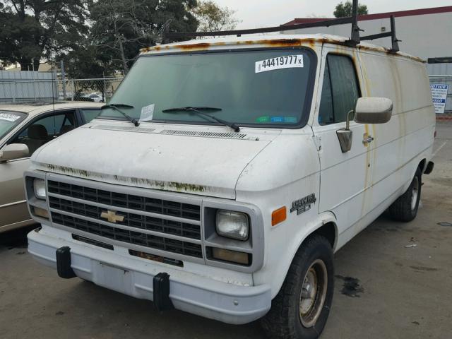 1GCEG25K1SF111888 - 1995 CHEVROLET G20 WHITE photo 2