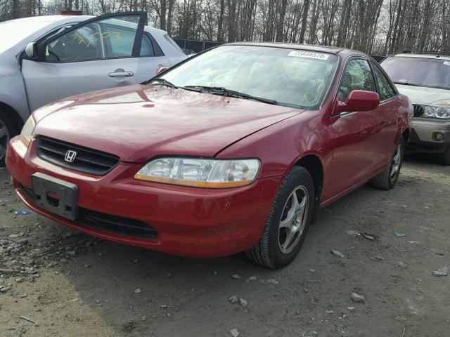 1HGCG3279YA017908 - 2000 HONDA ACCORD EX RED photo 2