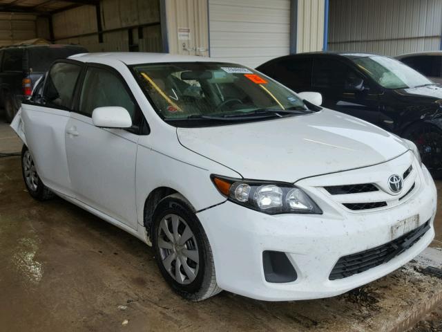 JTDBU4EE6B9157636 - 2011 TOYOTA COROLLA BA WHITE photo 1