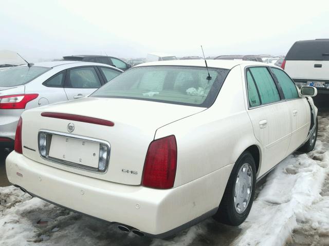 1G6KE57Y72U125515 - 2002 CADILLAC DEVILLE DH WHITE photo 4