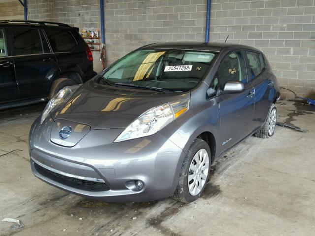 1N4AZ0CP4FC327534 - 2015 NISSAN LEAF S GRAY photo 2