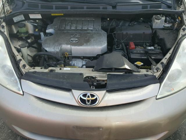 5TDZK23C57S098145 - 2007 TOYOTA SIENNA CE GOLD photo 7