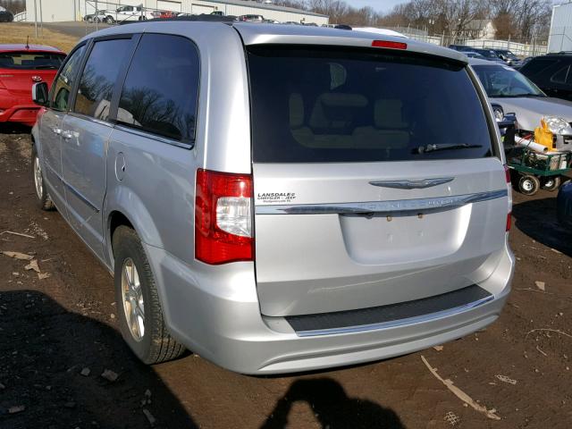 2A4RR5DG0BR614986 - 2011 CHRYSLER TOWN & COU SILVER photo 3