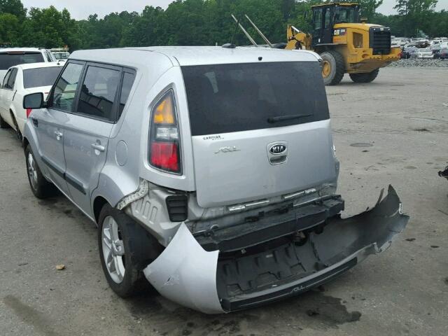 KNDJT2A22B7310426 - 2011 KIA SOUL +/!/S SILVER photo 3