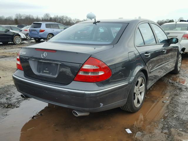 WDBUF70J43A158954 - 2003 MERCEDES-BENZ E 500 GRAY photo 4