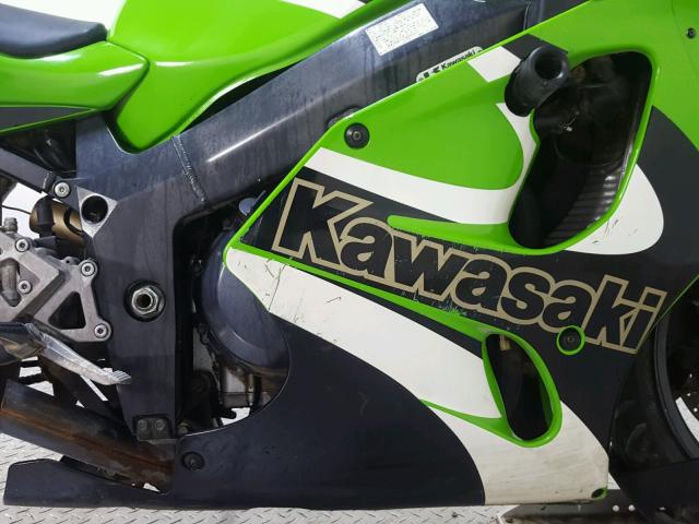 JKAZXDP131A055377 - 2001 KAWASAKI ZX750 P GREEN photo 12