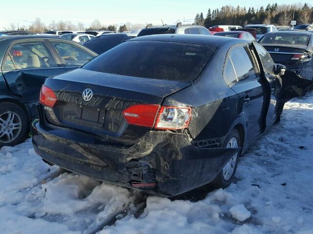 3VW2K7AJ3EM354485 - 2014 VOLKSWAGEN JETTA BASE BLACK photo 4