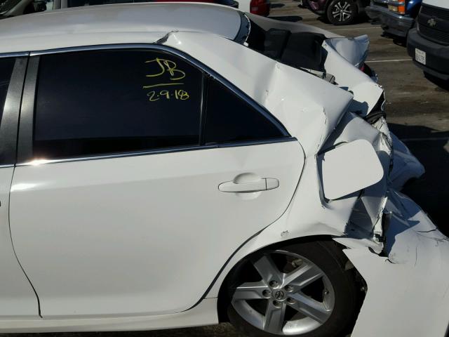 4T1BF1FK2DU658841 - 2013 TOYOTA CAMRY L WHITE photo 9