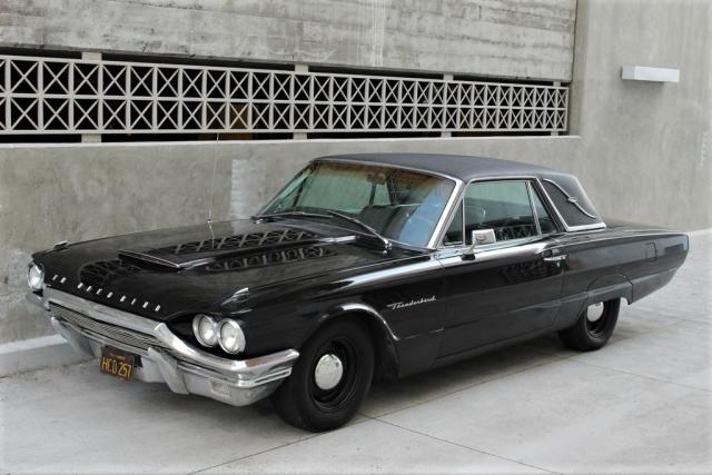 4Y87Z127528 - 1964 FORD T-BIRD BLACK photo 2