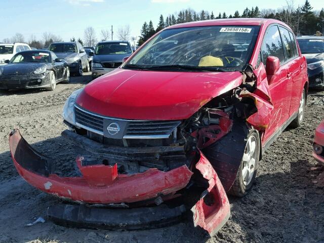 3N1BC13E69L478150 - 2009 NISSAN VERSA S RED photo 2