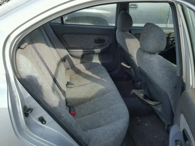 KMHDN45D82U390231 - 2002 HYUNDAI ELANTRA GL SILVER photo 6