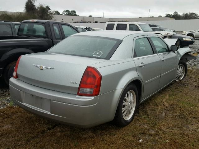 2C3KA43R26H303491 - 2006 CHRYSLER 300 SILVER photo 4