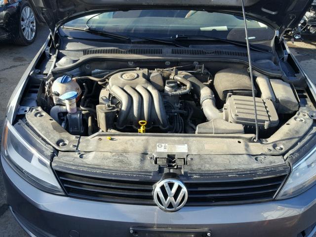 3VW1K7AJ0EM276890 - 2014 VOLKSWAGEN JETTA BASE 灰色 照片 7