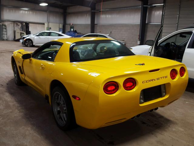 1G1YY12S125128424 - 2002 CHEVROLET CORVETTE Z YELLOW photo 3