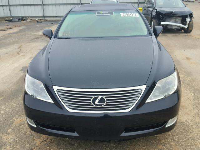 JTHGL46F175017894 - 2007 LEXUS LS 460L BLACK photo 9