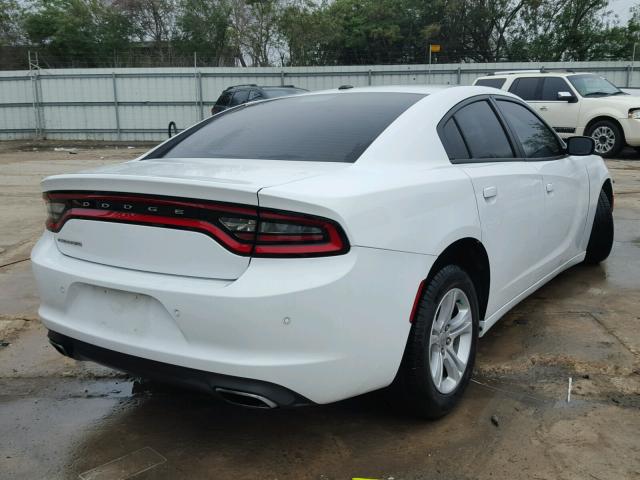 2C3CDXBG9GH303504 - 2016 DODGE CHARGER SE WHITE photo 4