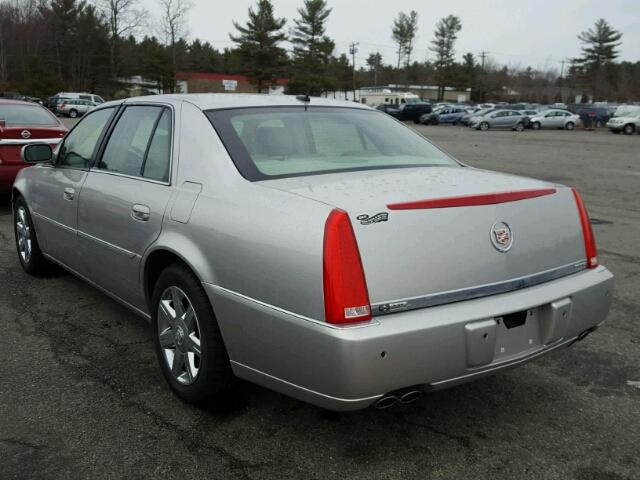 1G6KD57Y27U131216 - 2007 CADILLAC DTS SILVER photo 3