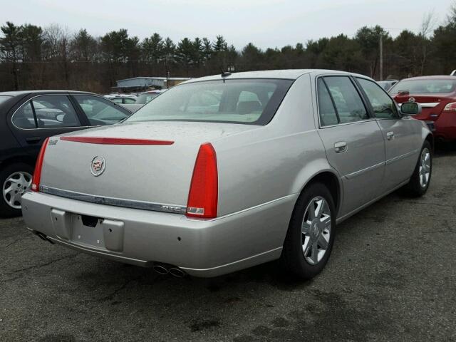 1G6KD57Y27U131216 - 2007 CADILLAC DTS SILVER photo 4