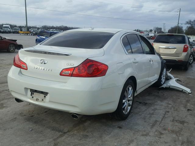 JNKBV61F27M810392 - 2007 INFINITI G35 WHITE photo 4