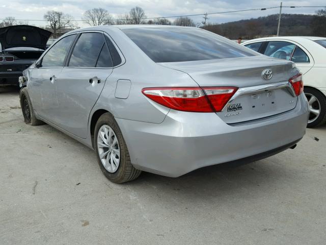 4T4BF1FK9FR476014 - 2015 TOYOTA CAMRY LE SILVER photo 3