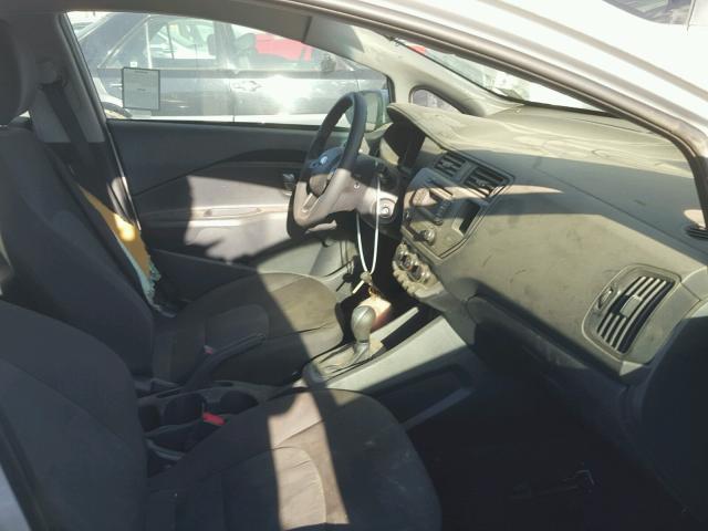 KNADM4A34F6502132 - 2015 KIA RIO LX Արծաթագույն լուսանկար 5