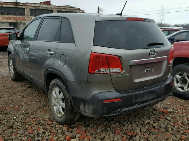 5XYKTCA10BG119284 - 2011 KIA SORENTO BA GREEN photo 3