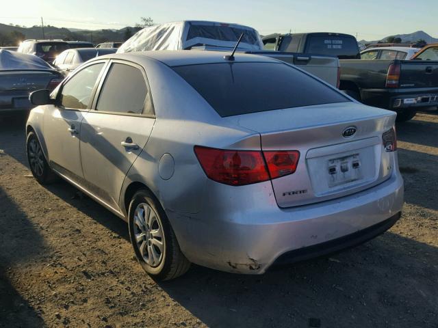 KNAFU4A22D5714997 - 2013 KIA FORTE EX SILVER photo 3