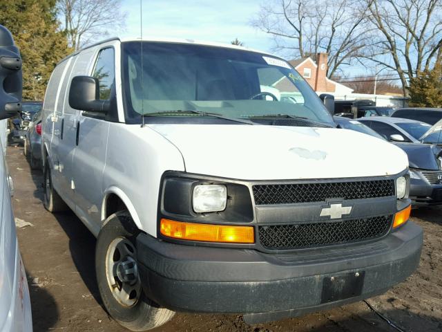 1GCFG15X871149570 - 2007 CHEVROLET EXPRESS G1 WHITE photo 1