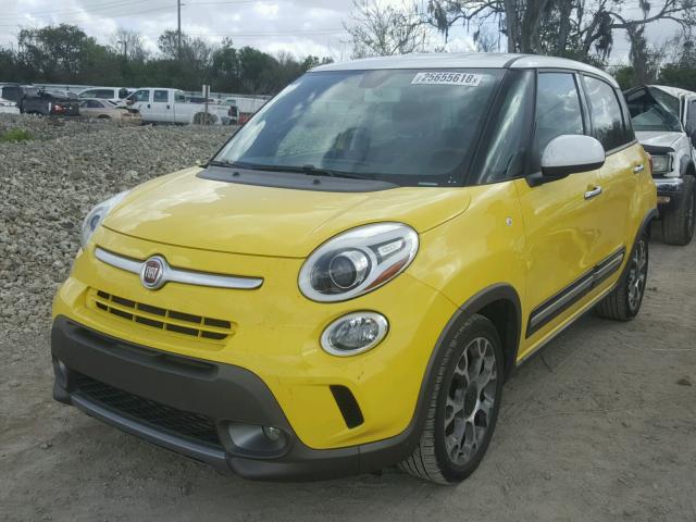 ZFBCFADH4EZ023479 - 2014 FIAT 500L TREKK YELLOW photo 2