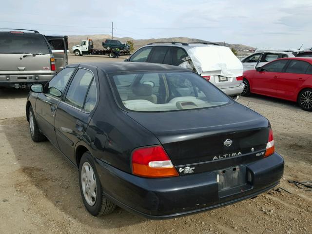 1N4DL01D8XC210189 - 1999 NISSAN ALTIMA XE BLACK photo 3