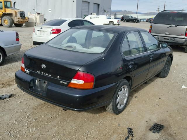 1N4DL01D8XC210189 - 1999 NISSAN ALTIMA XE BLACK photo 4