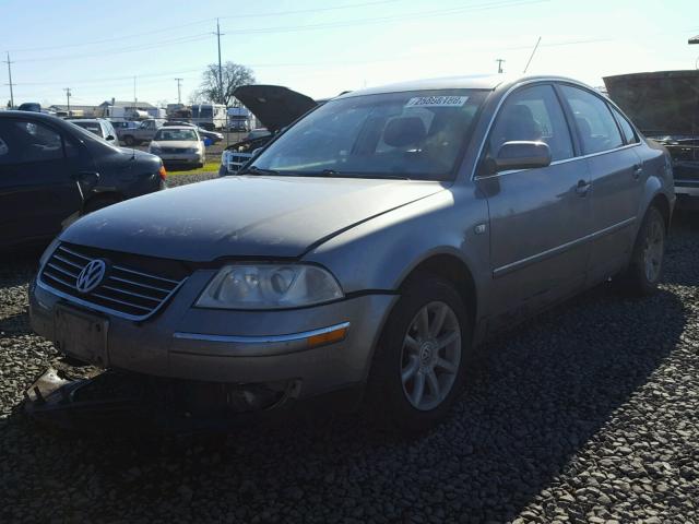 WVWPD63B34E016236 - 2004 VOLKSWAGEN PASSAT GLS SILVER photo 2