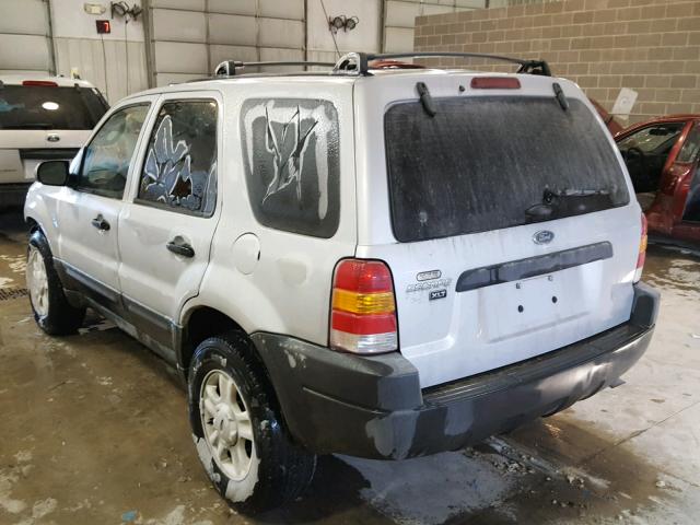 1FMCU93194KA79846 - 2004 FORD ESCAPE XLT SILVER photo 3