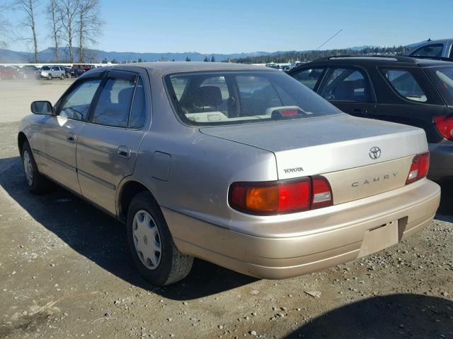 JT2BG12K9T0400080 - 1996 TOYOTA CAMRY DX BEIGE photo 3