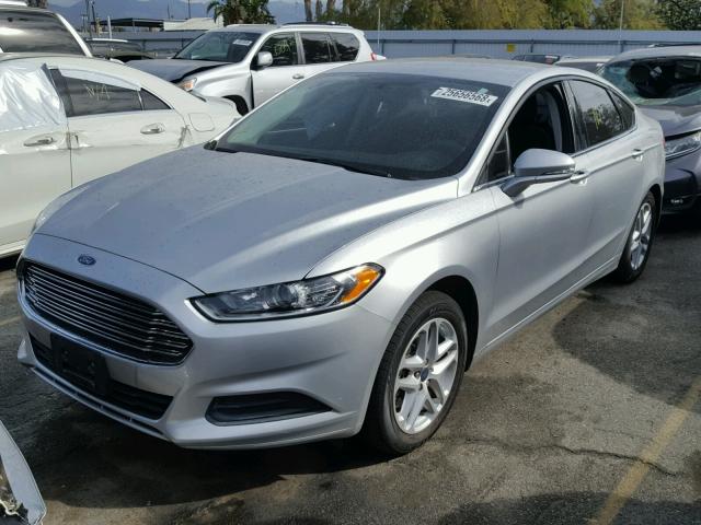 3FA6P0H70GR259384 - 2016 FORD FUSION SE SILVER photo 2