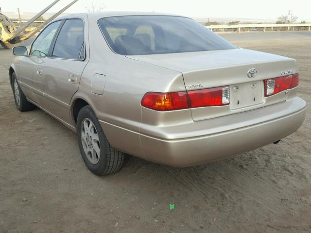 JT2BF28K1Y0284428 - 2000 TOYOTA CAMRY LE TAN photo 3