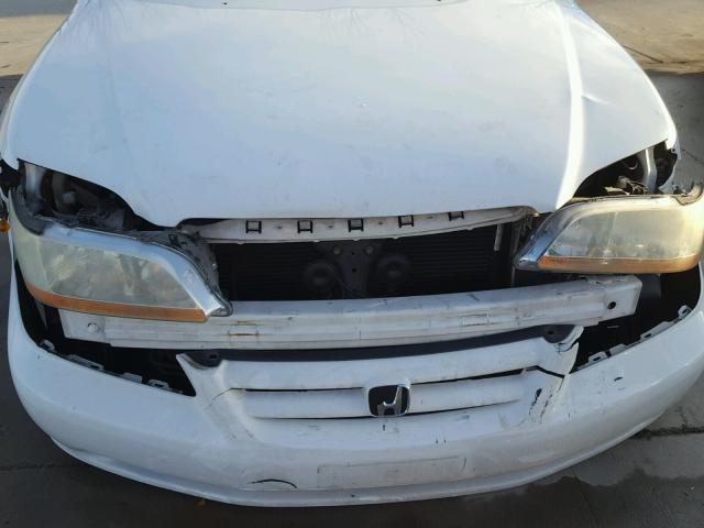 1HGCG16491A078220 - 2001 HONDA ACCORD LX WHITE photo 9