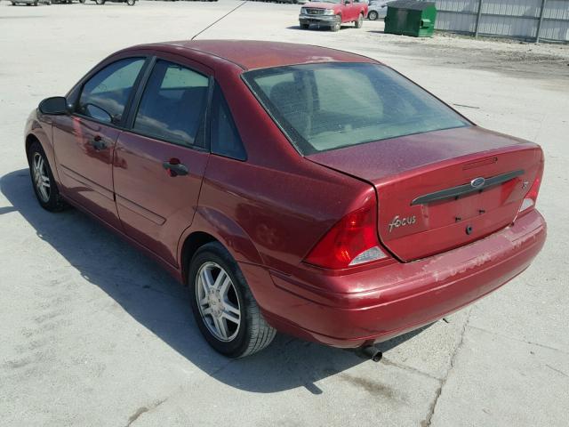 1FAFP34P02W325123 - 2002 FORD FOCUS SE MAROON photo 3