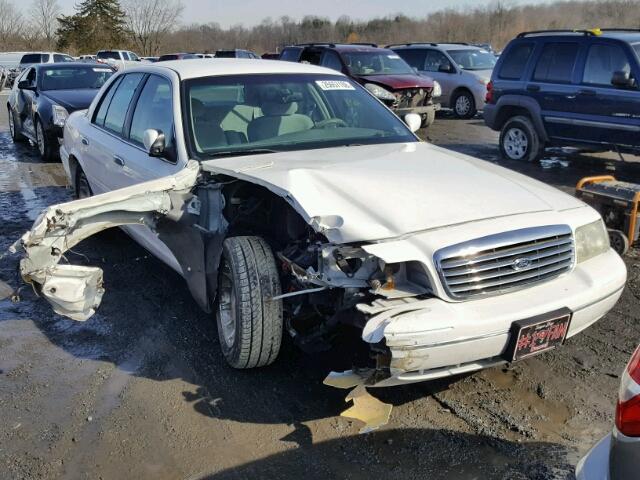2FAFP74W5WX117408 - 1998 FORD CROWN VICT WHITE photo 1