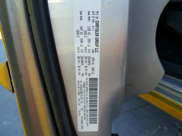 2D4RN4DG8BR731570 - 2011 DODGE GRAND CARA YELLOW photo 10