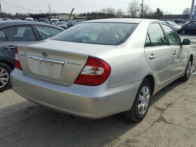 4T1BE32K83U252047 - 2003 TOYOTA CAMRY LE SILVER photo 4