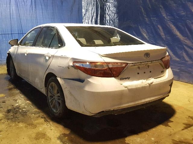 4T1BF1FK5HU682721 - 2017 TOYOTA CAMRY LE WHITE photo 3