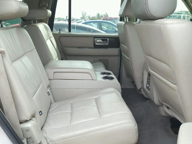 5LMFU27527LJ03658 - 2007 LINCOLN NAVIGATOR SILVER photo 6