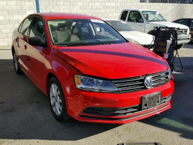 3VWD17AJ1FM282666 - 2015 VOLKSWAGEN JETTA SE RED photo 1