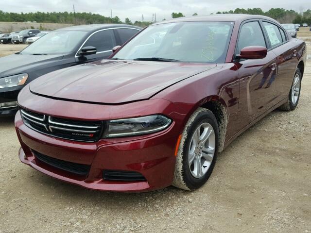 2C3CDXBGXHH547695 - 2017 DODGE CHARGER SE RED photo 2