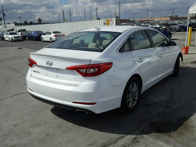 5NPE24AF5GH332054 - 2016 HYUNDAI SONATA SE WHITE photo 4