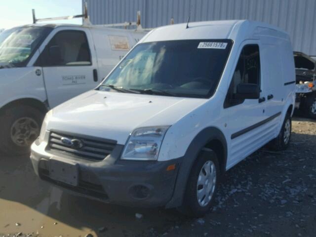 NM0LS7AN2BT046017 - 2011 FORD TRANSIT CO WHITE photo 2