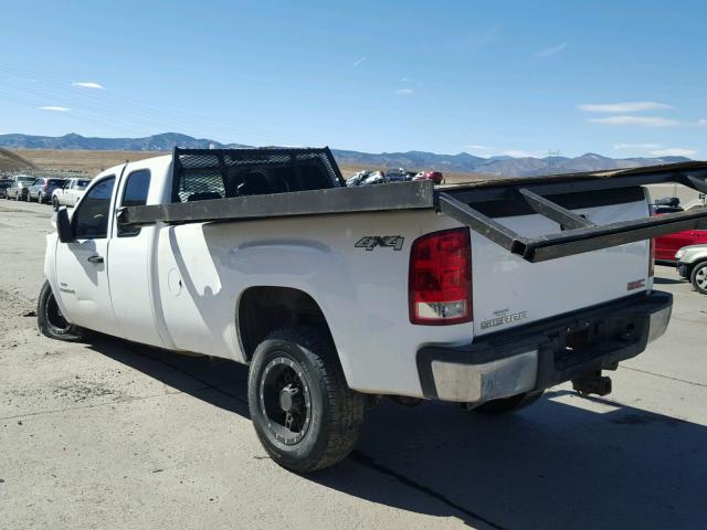 1GTHK79679E100478 - 2009 GMC SIERRA K35 WHITE photo 3