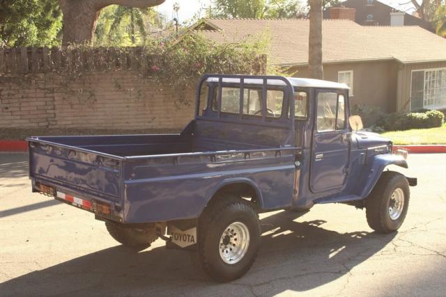 HJ45013826 - 1977 TOYOTA LANDCRUISR BLUE photo 3