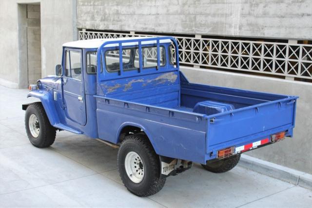 HJ45013826 - 1977 TOYOTA LANDCRUISR BLUE photo 4